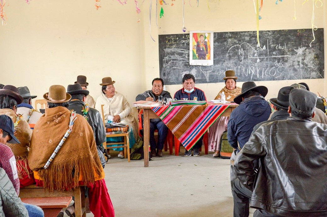 El proyecto Pachayatiña - Pachayachay implementado en Bolivia y Perú, integró conocimientos ancestrales con herramientas tecnológicas avanzadas, mejorando la capacidad predictiva.